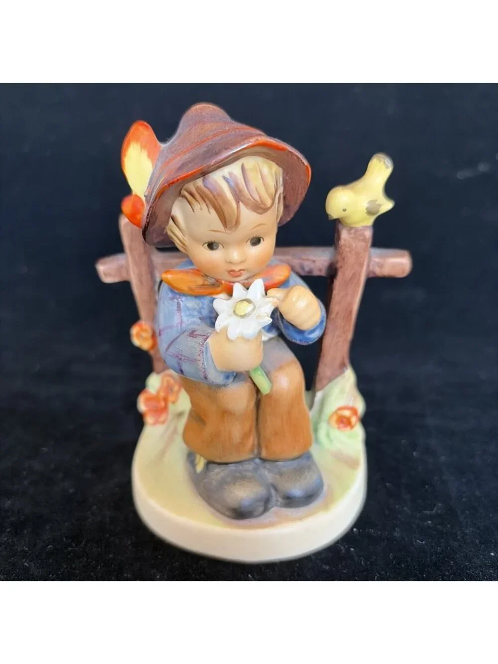 Vintage Goebel Hummel 174 She Loves Me She Loves Me Not TMK3 4.25in Figurine